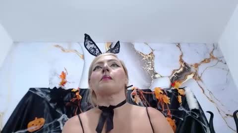 Snapshot of cameronstar1 chatting on 26, 10, 2025 CameronStar online show from 26, 10, 2025