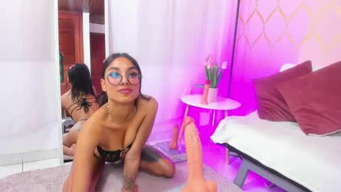 Camila online show from 9, 2, 2025