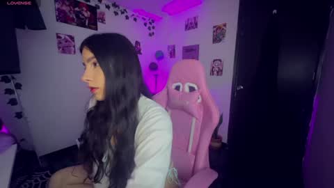 Snapshot of cami_mila99 chatting on 15, 6, 2026 CAMI online show from 15, 6, 2026