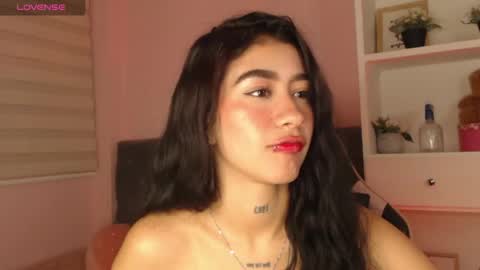Snapshot of camiilaatorres chatting on 15, 5, 2026 camila online show from 15, 5, 2026