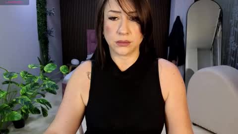 Snapshot of camil_milfdream chatting on 26, 3, 2026 Camil online show from 26, 3, 2026