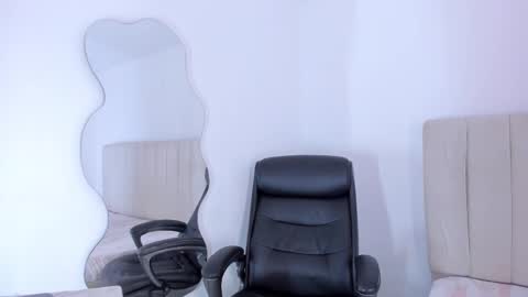 Snapshot of camila_adams chatting on 25, 2, 2025 Cami online show from 25, 2, 2025