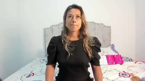 Snapshot of camila_borbon_ chatting on 8, 4, 2026 online show from 8, 4, 2026