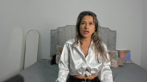 Snapshot of camila_borbon_ chatting on 30, 4, 2026 online show from 30, 4, 2026