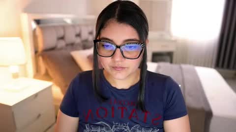 Camila buitrago online show from 9, 11, 2025