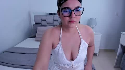 Camila buitrago online show from 23, 5, 2026