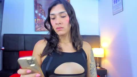 Snapshot of camila_coxx chatting on 17, 1, 2025  s online show from 17, 1, 2025