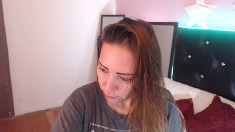 Snapshot of camila_delarosa chatting on 18, 10, 2025 camila online show from 18, 10, 2025