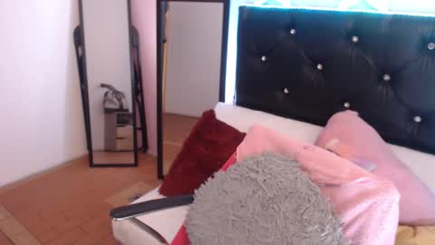 Snapshot of camila_delarosa chatting on 15, 11, 2025 camila online show from 15, 11, 2025