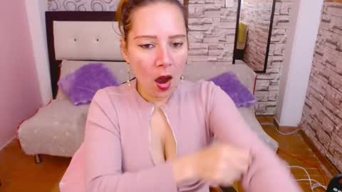 Snapshot of camila_delarosa chatting on 20, 3, 2026 camila online show from 20, 3, 2026