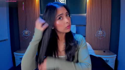 Camila online show from 12, 9, 2025