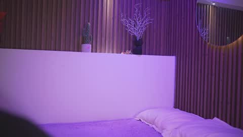 Camila online show from 7, 4, 2026