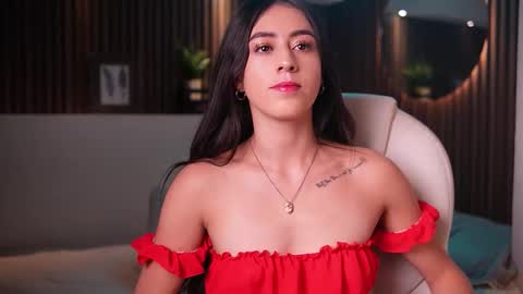 camila_martinez9 online show from 15, 9, 2025