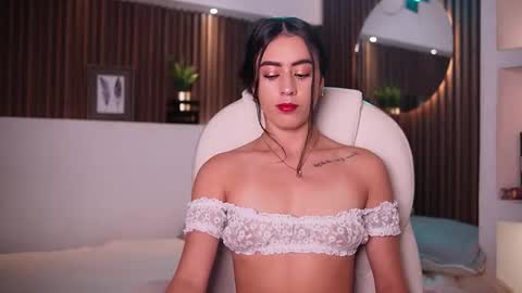 camila_martinez9 online show from 16, 9, 2025