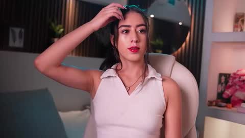 camila_martinez9 online show from 17, 9, 2025