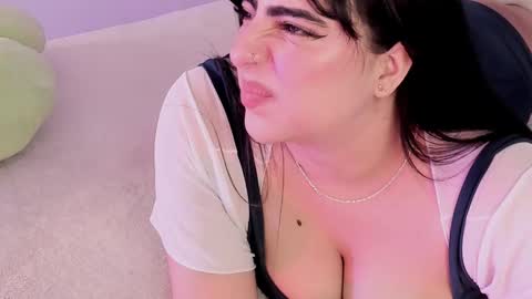 Snapshot of camila_matinez_ chatting on 14, 11, 2025 Camila online show from 14, 11, 2025