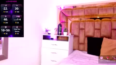 Snapshot of camila_mishima chatting on 9, 10, 2025 Camila Mishima online show from 9, 10, 2025