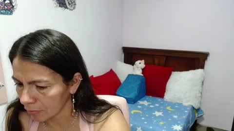 Snapshot of camila_vargas_ chatting on 4, 7, 2026 Camila Vargas online show from 4, 7, 2026