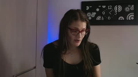 Camila ventura online show from 7, 11, 2025