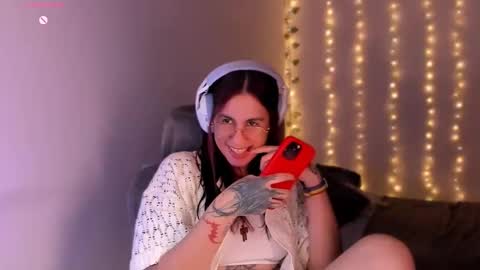 Snapshot of camilaalee chatting on 9, 11, 2025 CAMILAA LEE online show from 9, 11, 2025