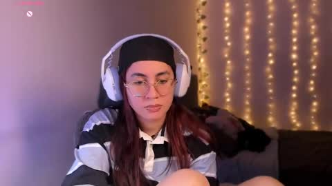 Snapshot of camilaalee chatting on 10, 11, 2025 CAMILAA LEE online show from 10, 11, 2025