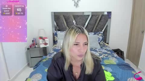 Snapshot of camilabliss chatting on 17, 11, 2025 Camila online show from 17, 11, 2025