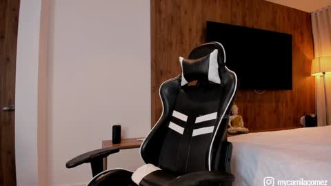 Camila online show from 11, 11, 2025