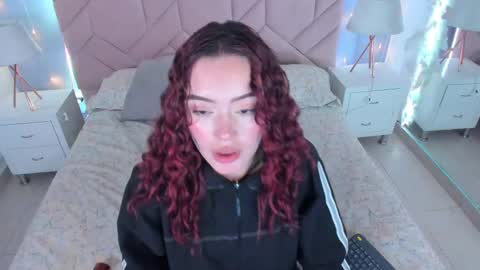 Camila  online show from 31, 12, 2024