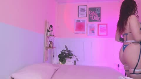 Camila  online show from 13, 10, 2025