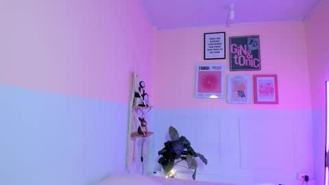 Camila  online show from 14, 10, 2025