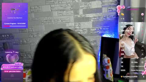 Snapshot of camilavill chatting on 4, 1, 2025 CamilaVill online show from 4, 1, 2025