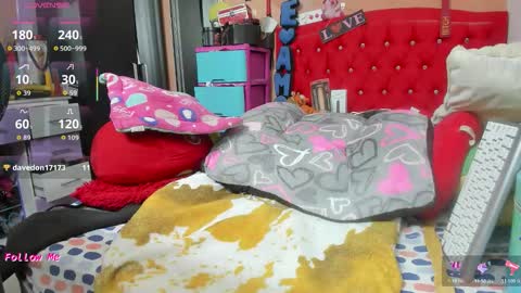 Snapshot of camile_milf chatting on 26, 11, 2025 Lauren camile online show from 26, 11, 2025