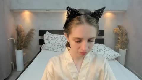 Snapshot of camilla_kelly chatting on 20, 10, 2025 Camilla online show from 20, 10, 2025