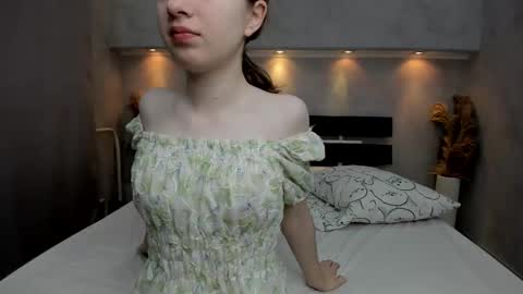 Snapshot of camilla_kelly chatting on 16, 11, 2025 Camilla online show from 16, 11, 2025