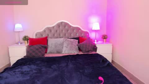 Snapshot of camilladreamer chatting on 15, 10, 2025 camilladreamer online show from 15, 10, 2025