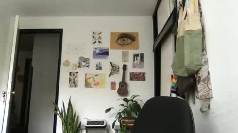 Snapshot of camille_delrey chatting on 7, 4, 2026 Camille online show from 7, 4, 2026