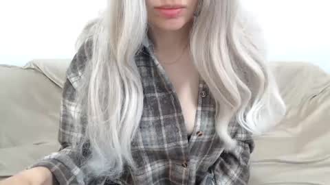 Snapshot of camillebunny chatting on 6, 5, 2026 CamilleBunny online show from 6, 5, 2026