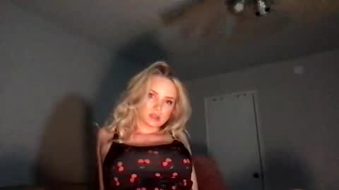 Snapshot of camilleclairexo chatting on 12, 4, 2026 camilleclairexo online show from 12, 4, 2026
