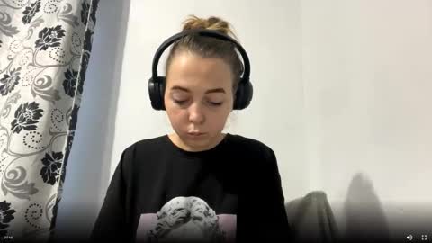 camillelisowe online show from 4, 12, 2025