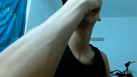Snapshot of camilohot_2 chatting on 31, 3, 2026 camilo online show from 31, 3, 2026