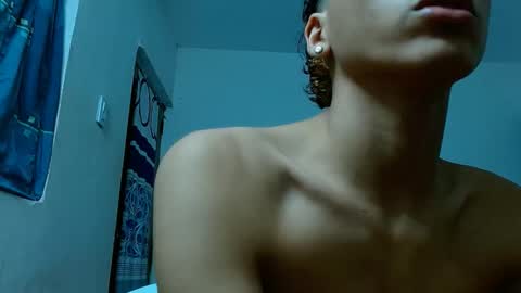 Snapshot of camilohot_2 chatting on 7, 4, 2026 camilo online show from 7, 4, 2026