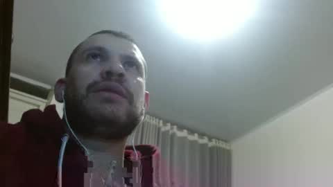 Snapshot of camiloking17 chatting on 18, 1, 2025 camilo online show from 18, 1, 2025