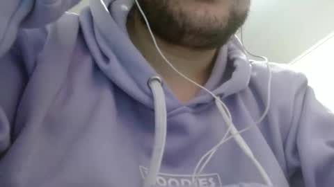 Snapshot of camiloking17 chatting on 18, 9, 2025 camilo online show from 18, 9, 2025