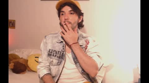 Snapshot of camilosaennz chatting on 8, 1, 2025 camilo online show from 8, 1, 2025