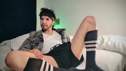 Snapshot of camilosaennz chatting on 7, 2, 2025 camilo online show from 7, 2, 2025