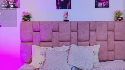 Snapshot of camiluxe chatting on 12, 1, 2026 camiluxe online show from 12, 1, 2026