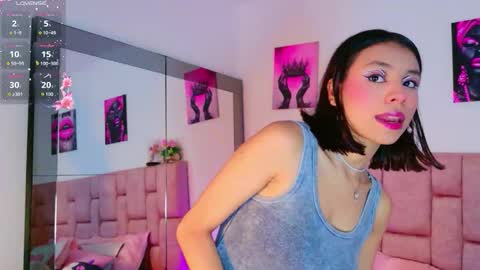 Snapshot of camiluxe chatting on 8, 2, 2026 camiluxe online show from 8, 2, 2026