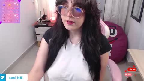 Snapshot of camisweet1418 chatting on 1, 2, 2026 camila online show from 1, 2, 2026