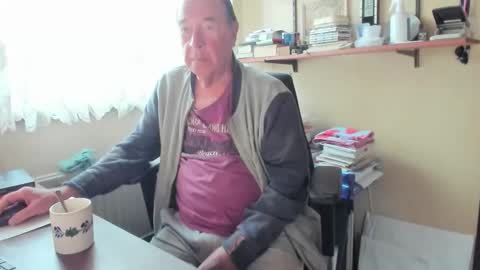 Snapshot of cammee chatting on 6, 10, 2025 Cammee online show from 6, 10, 2025