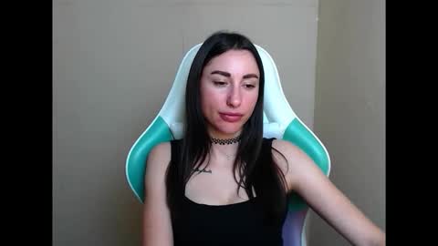 Snapshot of cammila_horn chatting on 13, 3, 2026 cammila horn online show from 13, 3, 2026